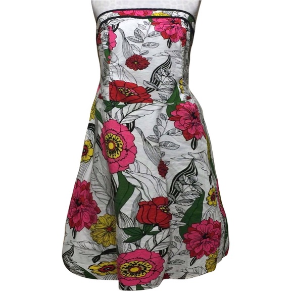 torrid Dresses & Skirts - Torrid Floral Strapless Midi Dress